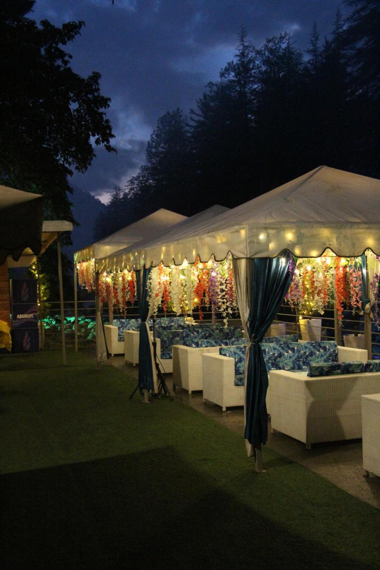 Moksha Riverside Resort Kasol Exterior foto